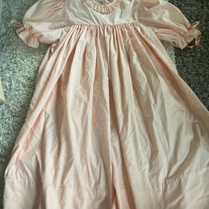 Boutique homemade dress sz 5 peach
Color